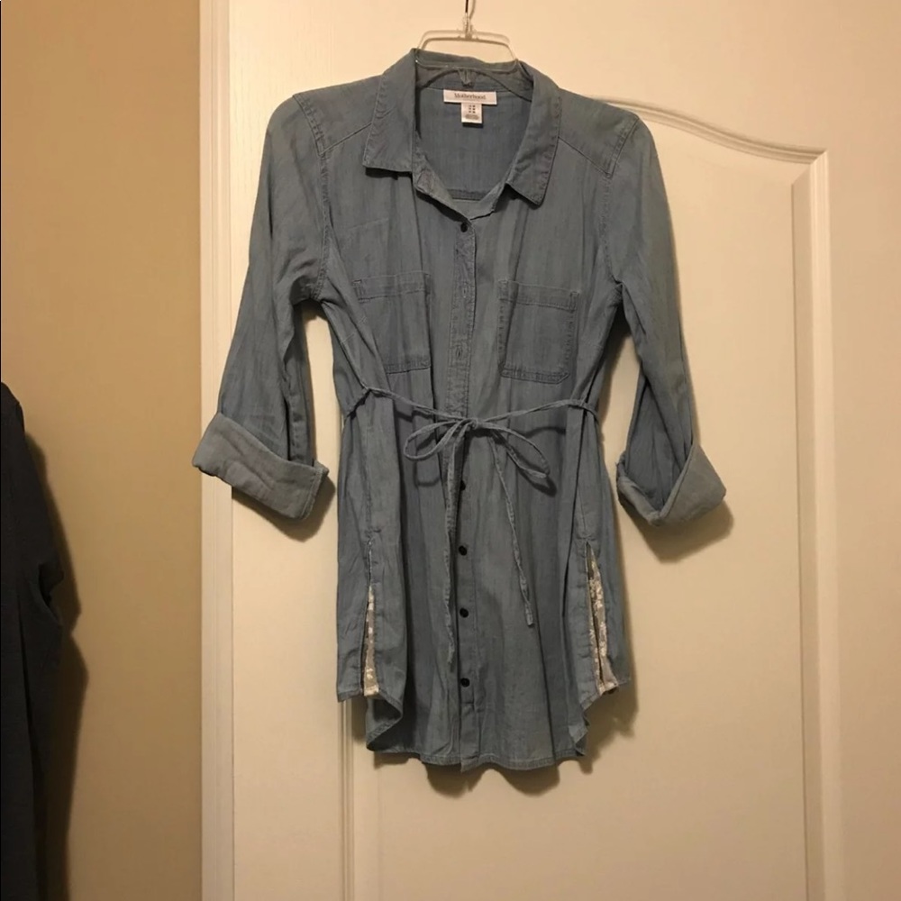 Button down maternity shirt
